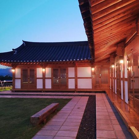 Gyeongju Hwarangroo Hotel Exterior foto